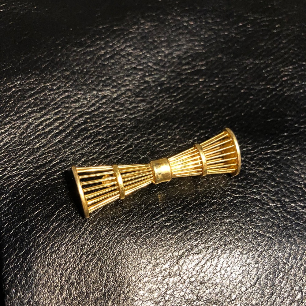 Vintage Trifari brooch
